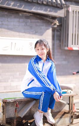 邻居家的她？在线观看？3个细节告诉你真相！