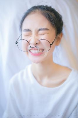 浴室激情！3个细节揭秘《浴室》场景拍摄？令人窒息的秘书与上司！
